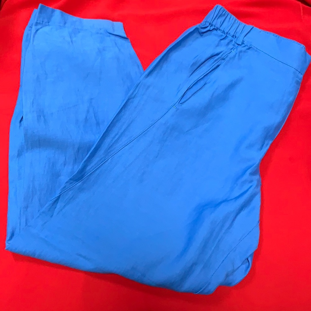 Vince 30 inch waist, 27 inseam linen/cotton blend pants. NWOT!!